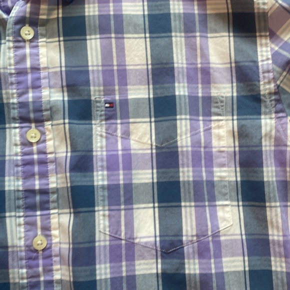 Tommy Hilfiger button down shirt - Picture 5 of 10